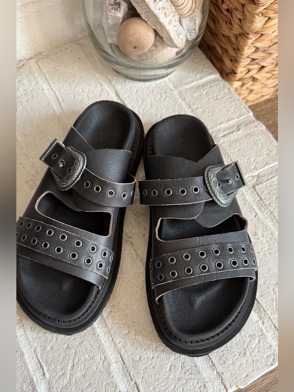 ZARA Black Leather Western Buckle Grommet Sandals EU 38 Chunky Sole